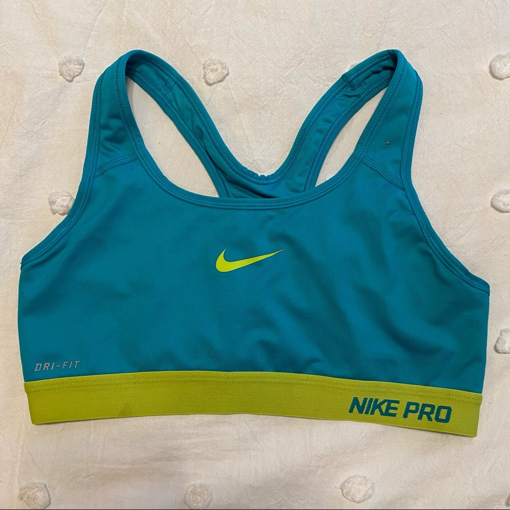 Women’s Nike Sports Bra